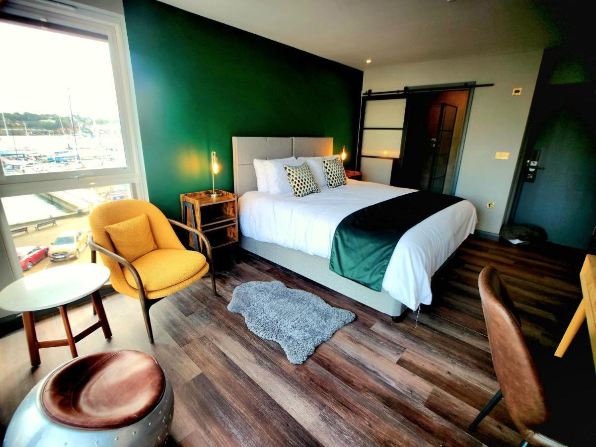 Pinnacle Suites Hotel 考斯 外观 照片