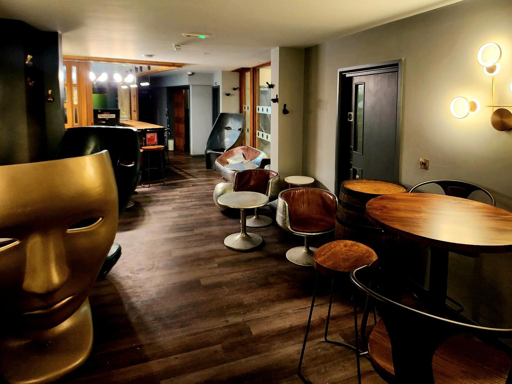 Pinnacle Suites Hotel 考斯 外观 照片
