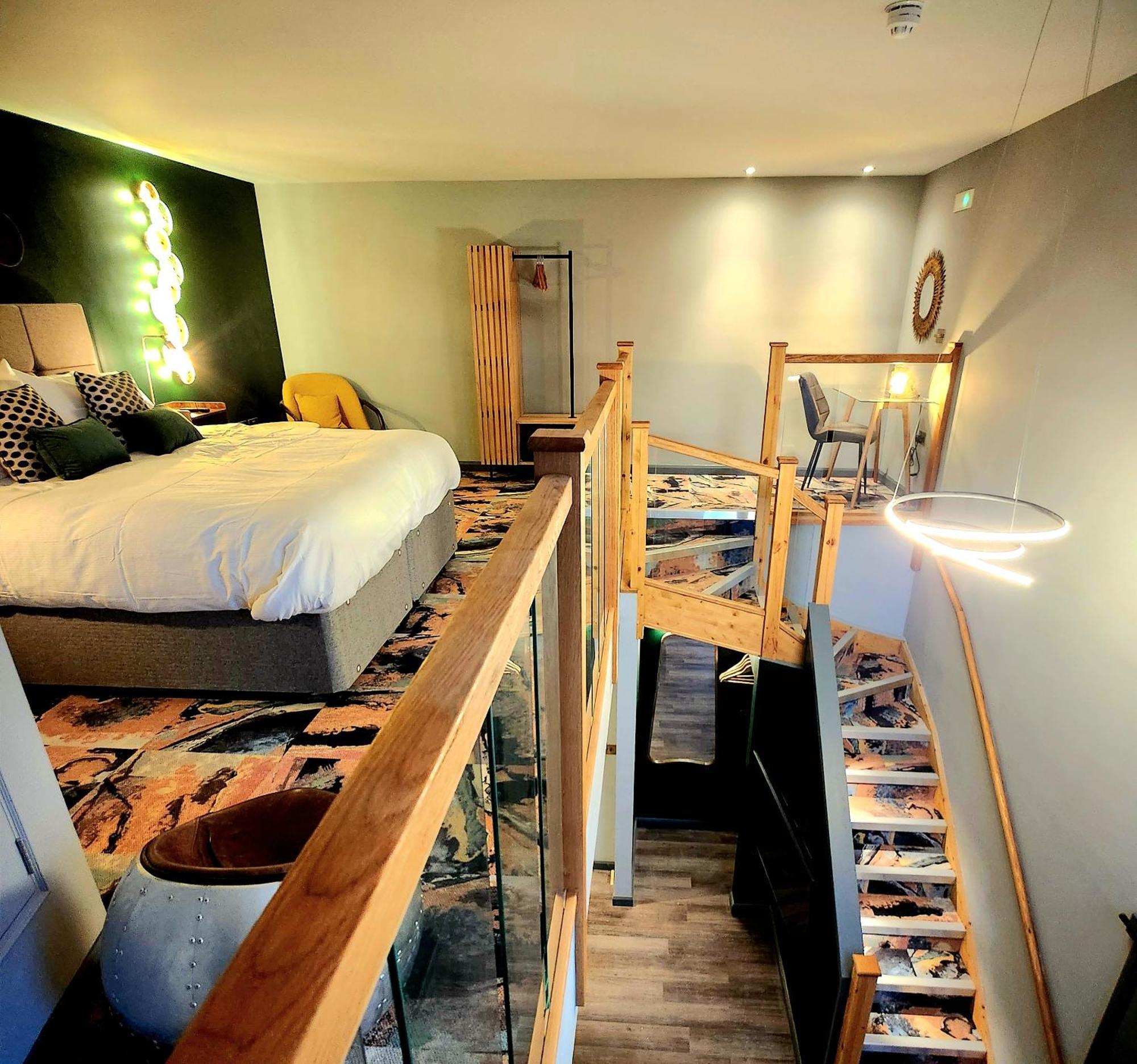 Pinnacle Suites Hotel 考斯 外观 照片