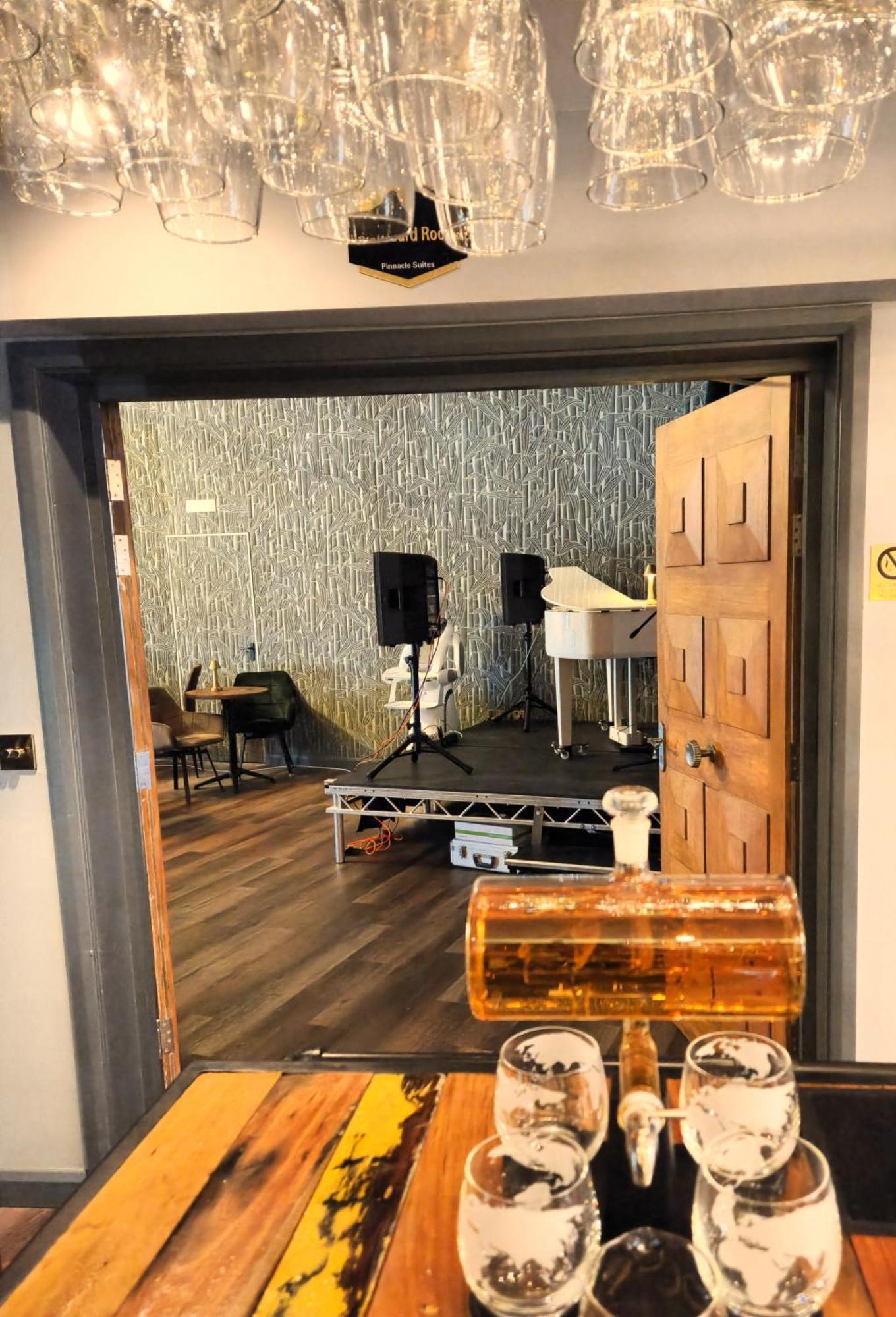 Pinnacle Suites Hotel 考斯 外观 照片